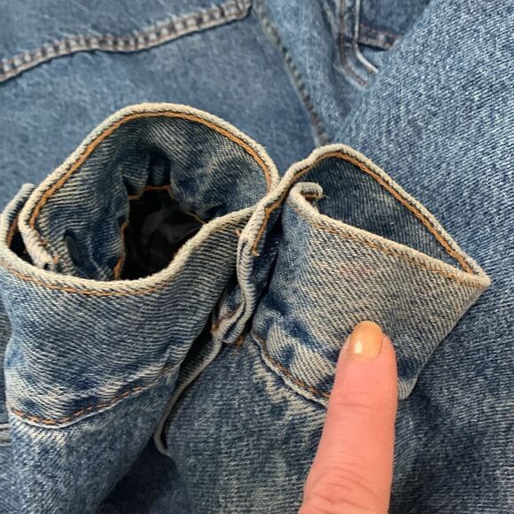 Vintage 90’s Levi’s Medium Wash Trucker Style Lined Denim Jacket Mens Size Small - Picture 9 of 17